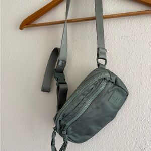 Stylish Green Crossbody Bag Madewell